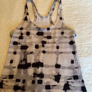Lululemon size 8 tank top